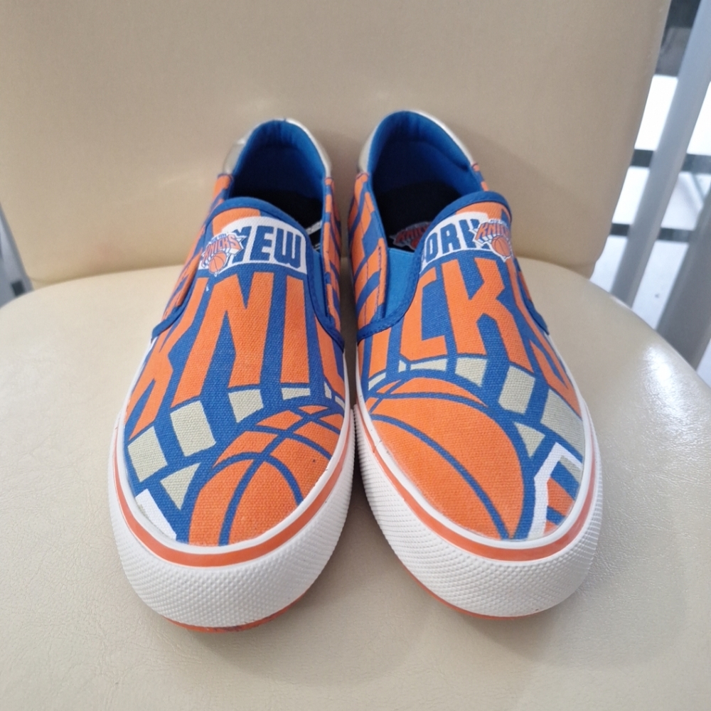 Size 9 New York Knicks Canvas Slip-On Shoes Mens NBA Lab Knicks The Slip